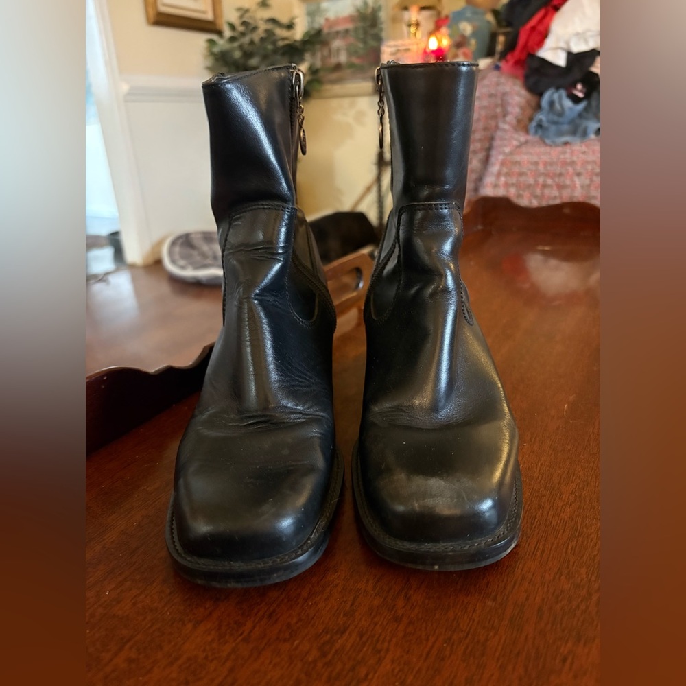 Vintage Women’s Harley Davidson Black Leather Square Toe Stacked Heel Boots 7.5